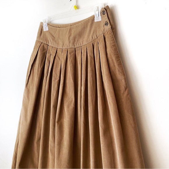 Pleated Corduroy Skirt - Picture 6 of 12